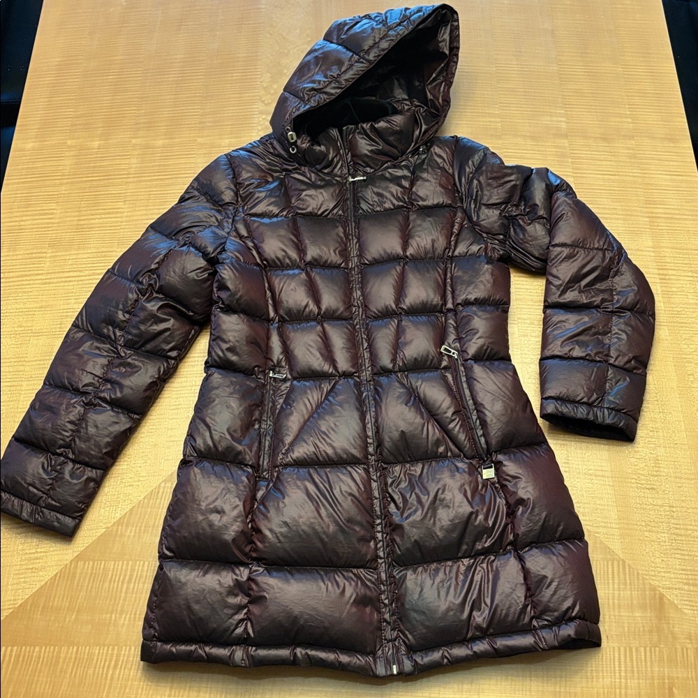 Calvin Klein Shiny Puffer Coat with Hood packabke lightweight